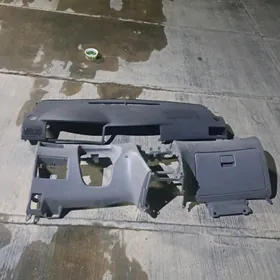 Corolla rarpeda 01-05 aralyk