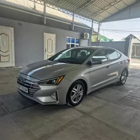 Hyundai Elantra 2020