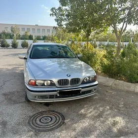 BMW E39 1999