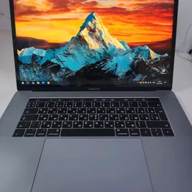 Apple MacBook Pro (15lik) Makb