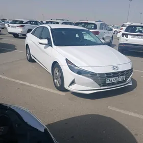 Hyundai Elantra 2021
