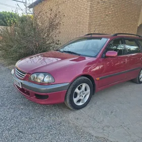 Toyota Avensis 1999