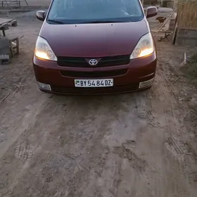 Toyota Sienna 2004