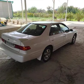 Toyota Camry 1999