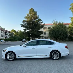 Kia K900 2019
