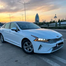 Kia K5 2021