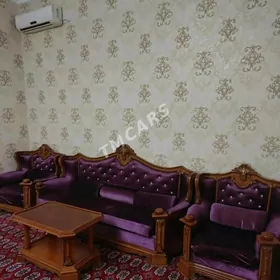 Troyka diwan žurnal stoly bile