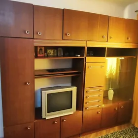 Стенка мебельная большая