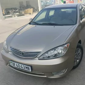 Toyota Camry 2004