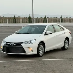 Toyota Camry 2017