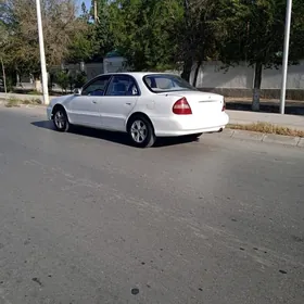 Hyundai Sonata 1997
