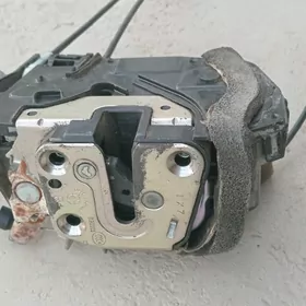 nissan versa gapy zamok