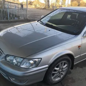 Toyota Camry 2000
