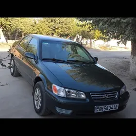 Toyota Camry 1999