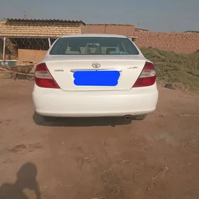 Toyota Camry 2004