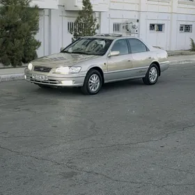 Toyota Camry 1999