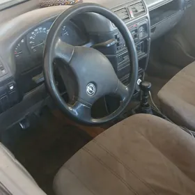 Opel Vectra 1990