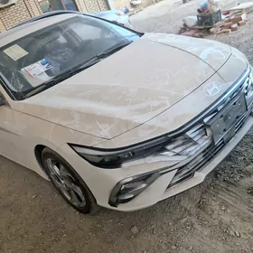 Hyundai Elantra 2025