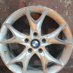 BMW 17 lik diska