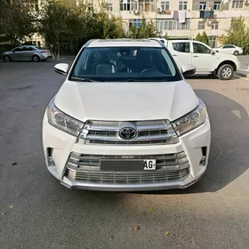 Toyota Highlander 2018