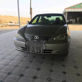 Toyota Camry 2004