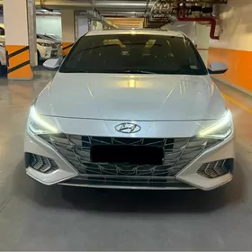 Hyundai Elantra 2021