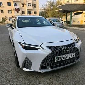 Lexus IS 350 2022