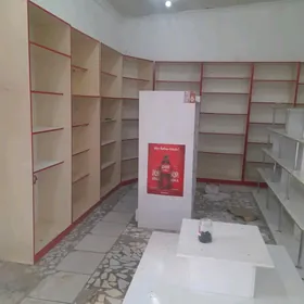 boş magazyn polkalary bn