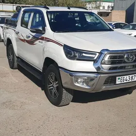Toyota Hilux 2017