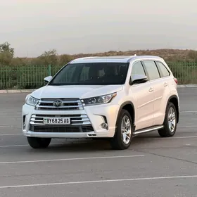Toyota Highlander 2019