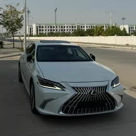 Lexus ES 350 2022