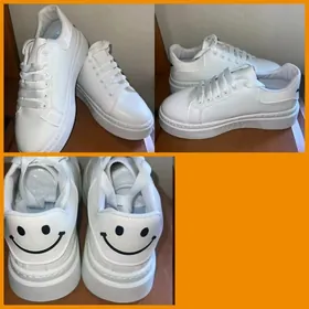 кроссовки молодежные