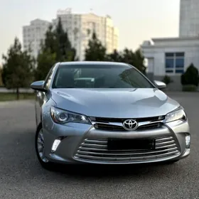 Toyota Camry 2016