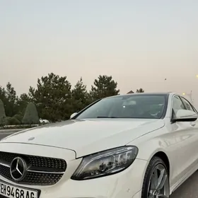 Mercedes-Benz C300 2015