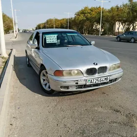 BMW E39 1998