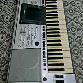 YAMAHA 300