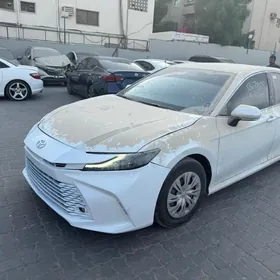 Toyota Camry 2025