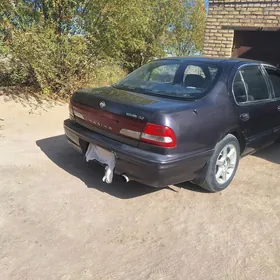 Nissan Maxima 1995
