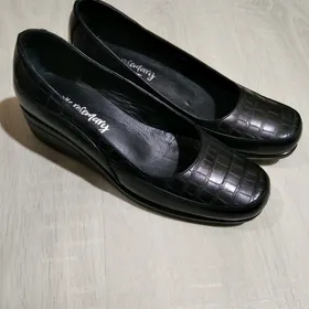 Женские туфли