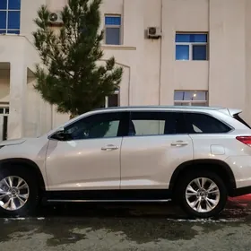 Toyota Highlander 2019