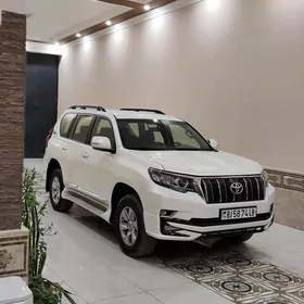 Toyota Land Cruiser Prado 2024