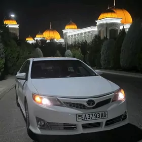 Toyota Camry 2013