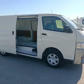 Toyota Hiace 2021