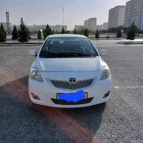 Toyota Yaris 2010