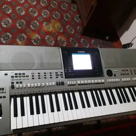 yamaha psr or 700