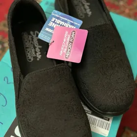 Skechers