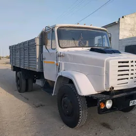 Zil 4331 1987