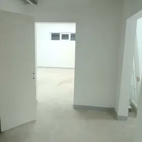 Gurtly podwal satlyk 138 m²