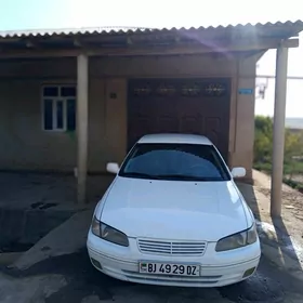 Toyota Camry 1999