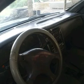 Toyota Corona 1995